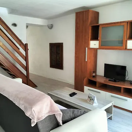 Scent Of Roses * 韦尔巴尼亚