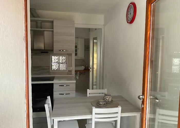 Apartment Scent Of Roses *