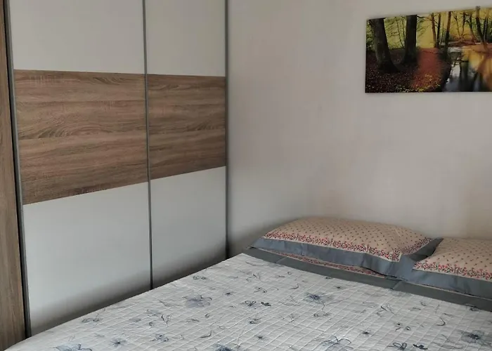 Scent Of Roses Apartment